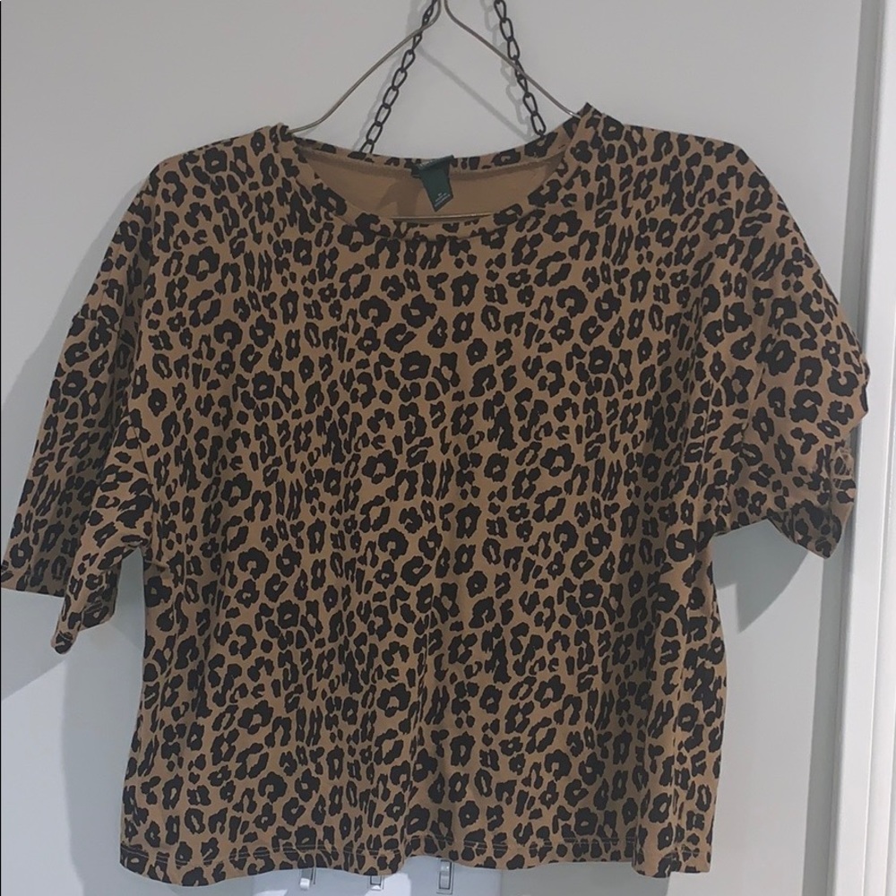 Cheetah print T-shirt